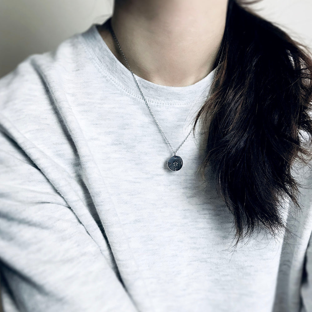 <iloveyou>Follow Your Heart Compass Necklace
